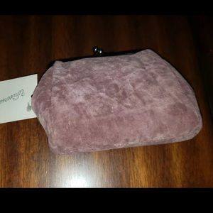 Universal thread fuzzy pink kisslock coin purse